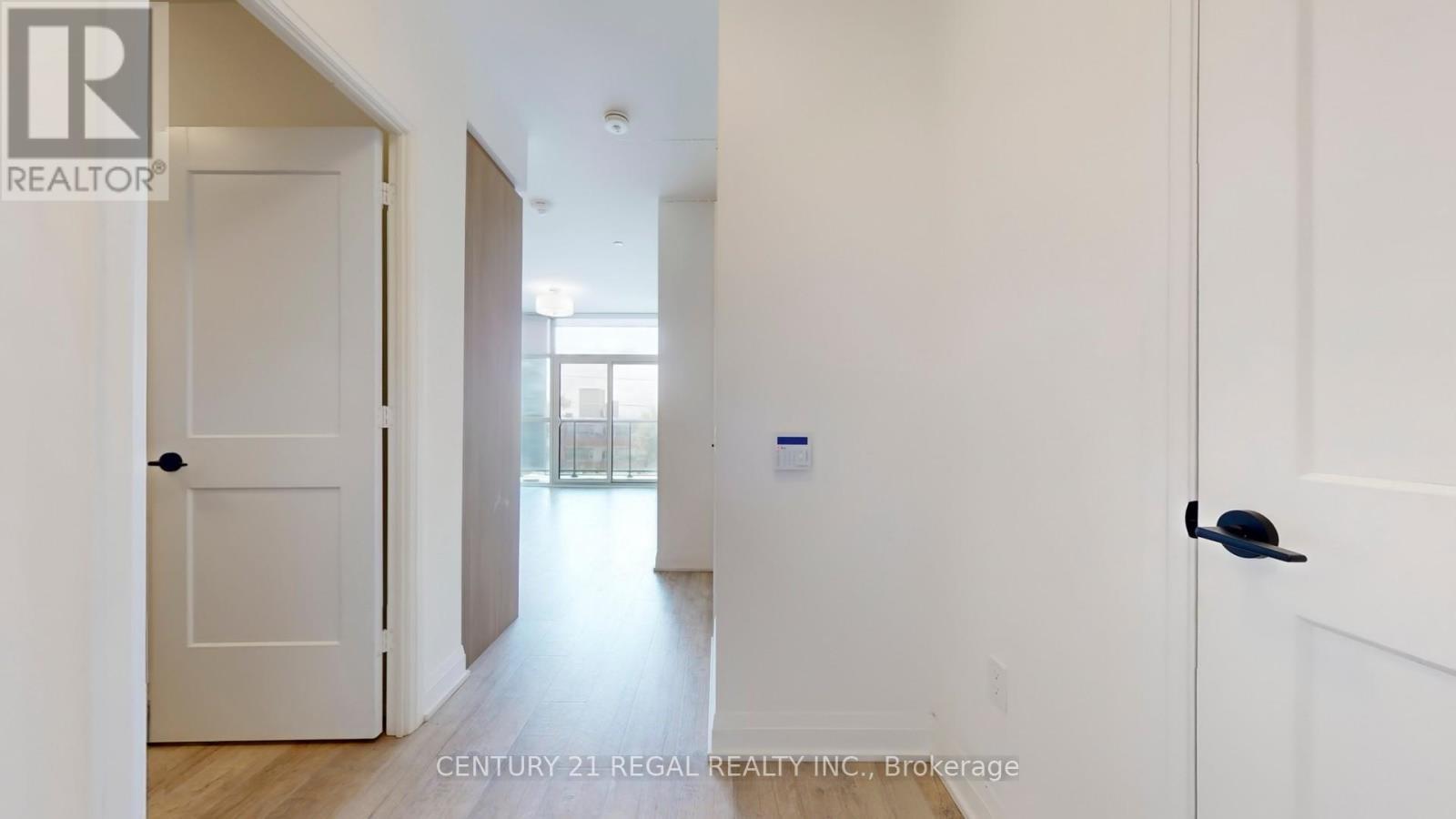 314 - 50 George Butchart Drive, Toronto, ON - Indoor Photo Showing Other Room