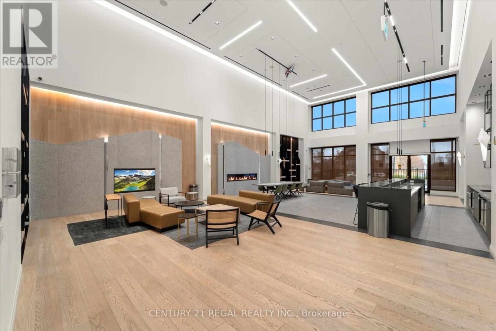 314 - 50 George Butchart Drive, Toronto, ON - Indoor Photo Showing Other Room