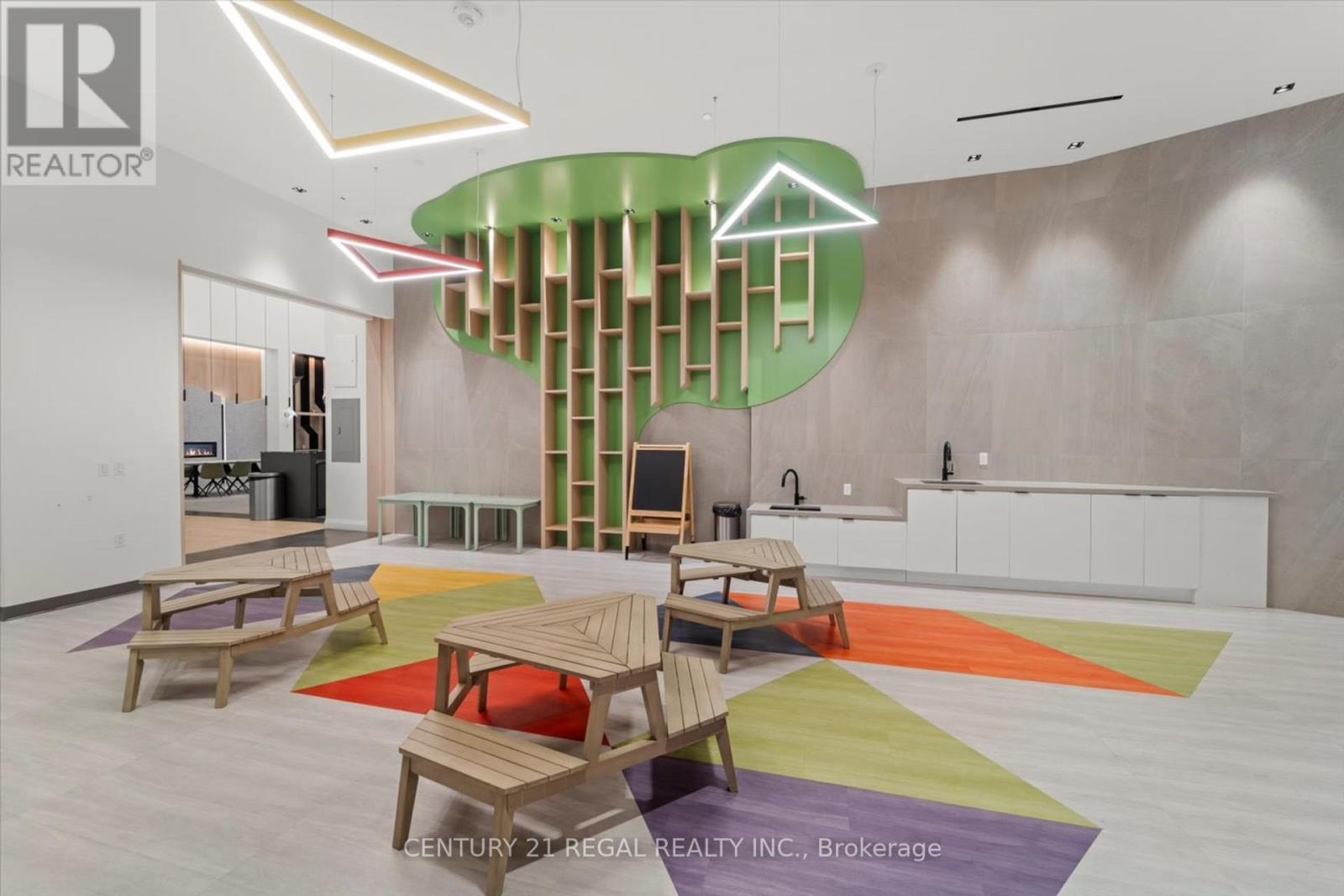 314 - 50 George Butchart Drive, Toronto, ON - Photo Showing Other Room