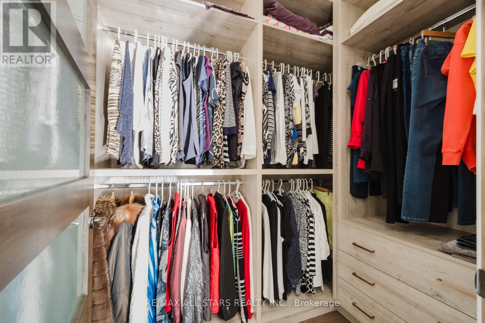 26 Lancer Drive, Vaughan, ON - Indoor With Storage