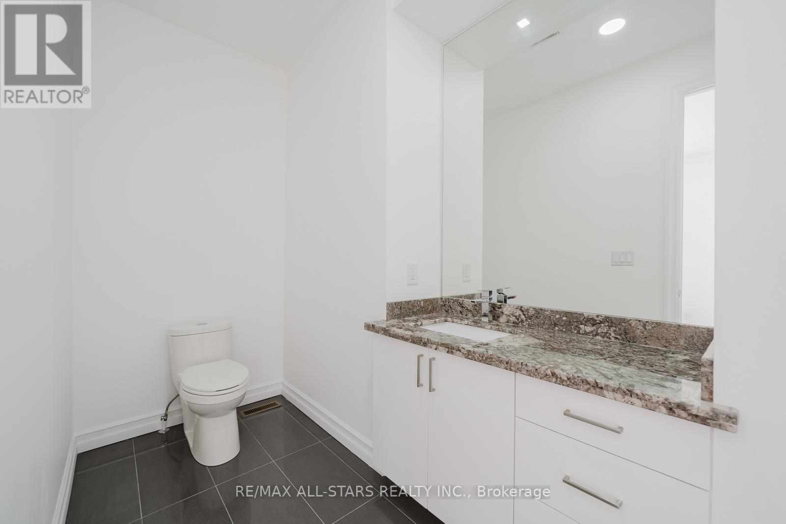 26 Lancer Drive, Vaughan, ON - Indoor Photo Showing Bathroom