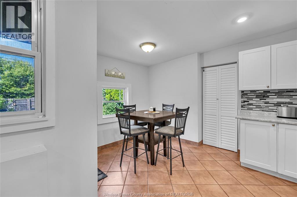 1757 Pierre, Windsor, ON - Indoor Photo Showing Dining Room