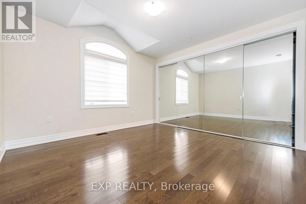 35 Windsor Circle, Niagara-On-The-Lake, ON - Indoor Photo Showing Other Room