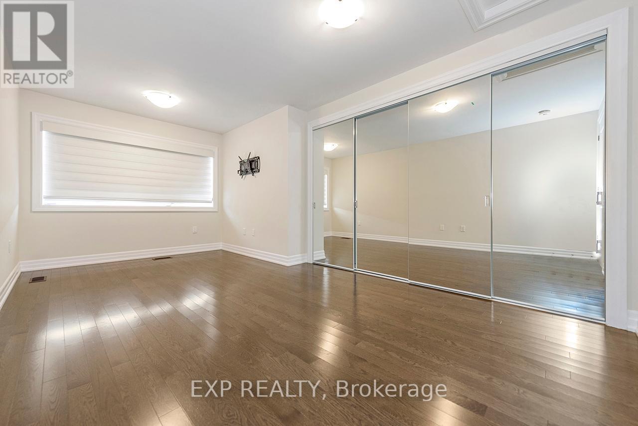 35 Windsor Circle, Niagara-On-The-Lake, ON - Indoor Photo Showing Other Room