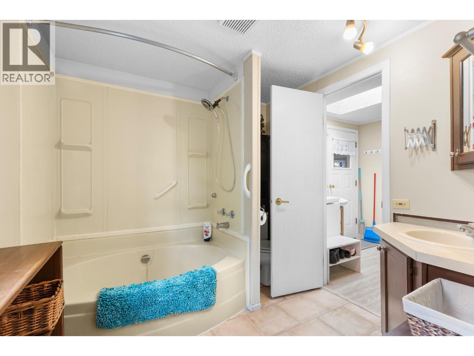 2001 Highway 97 S Unit# 214, West Kelowna, BC