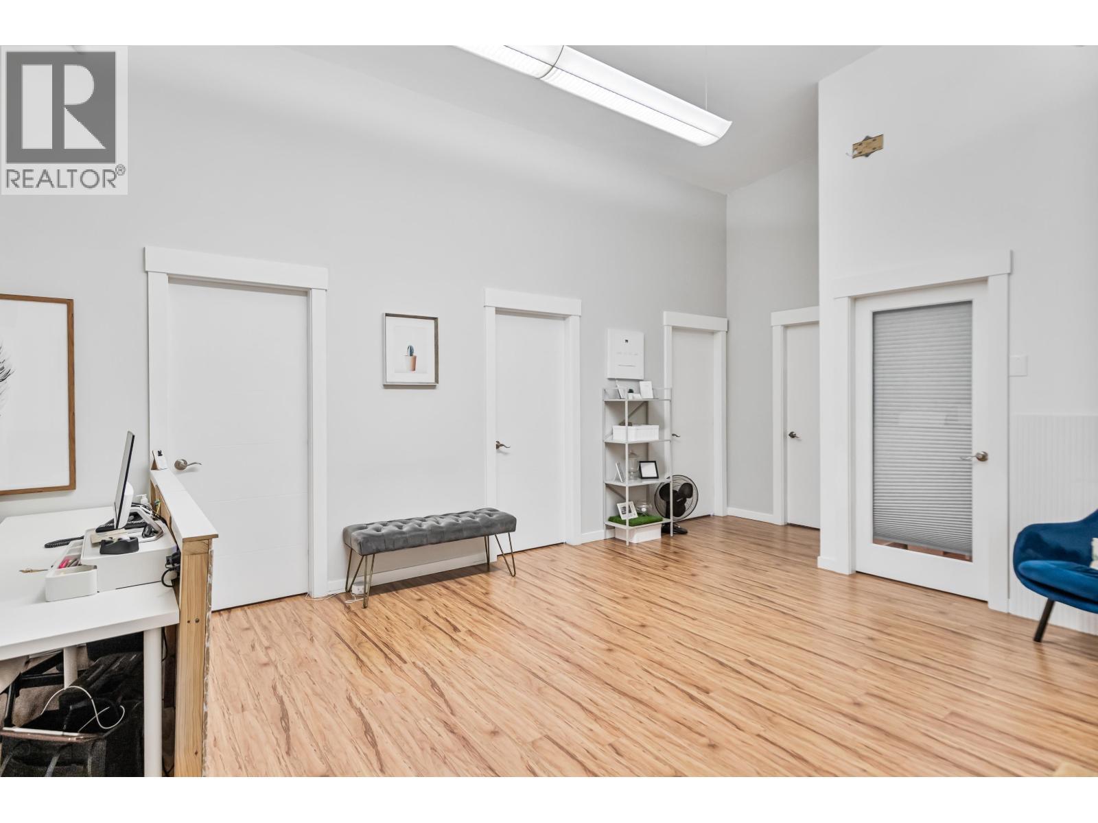 201 22320 Lougheed Highway, Maple Ridge, BC