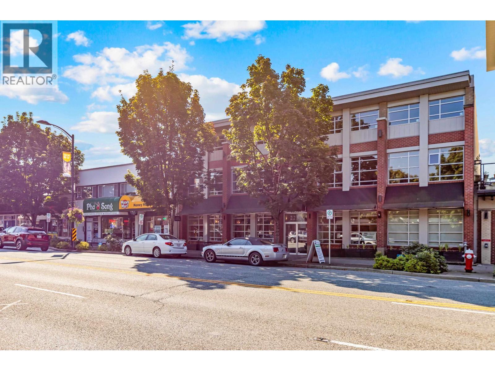 201 22320 Lougheed Highway, Maple Ridge, BC