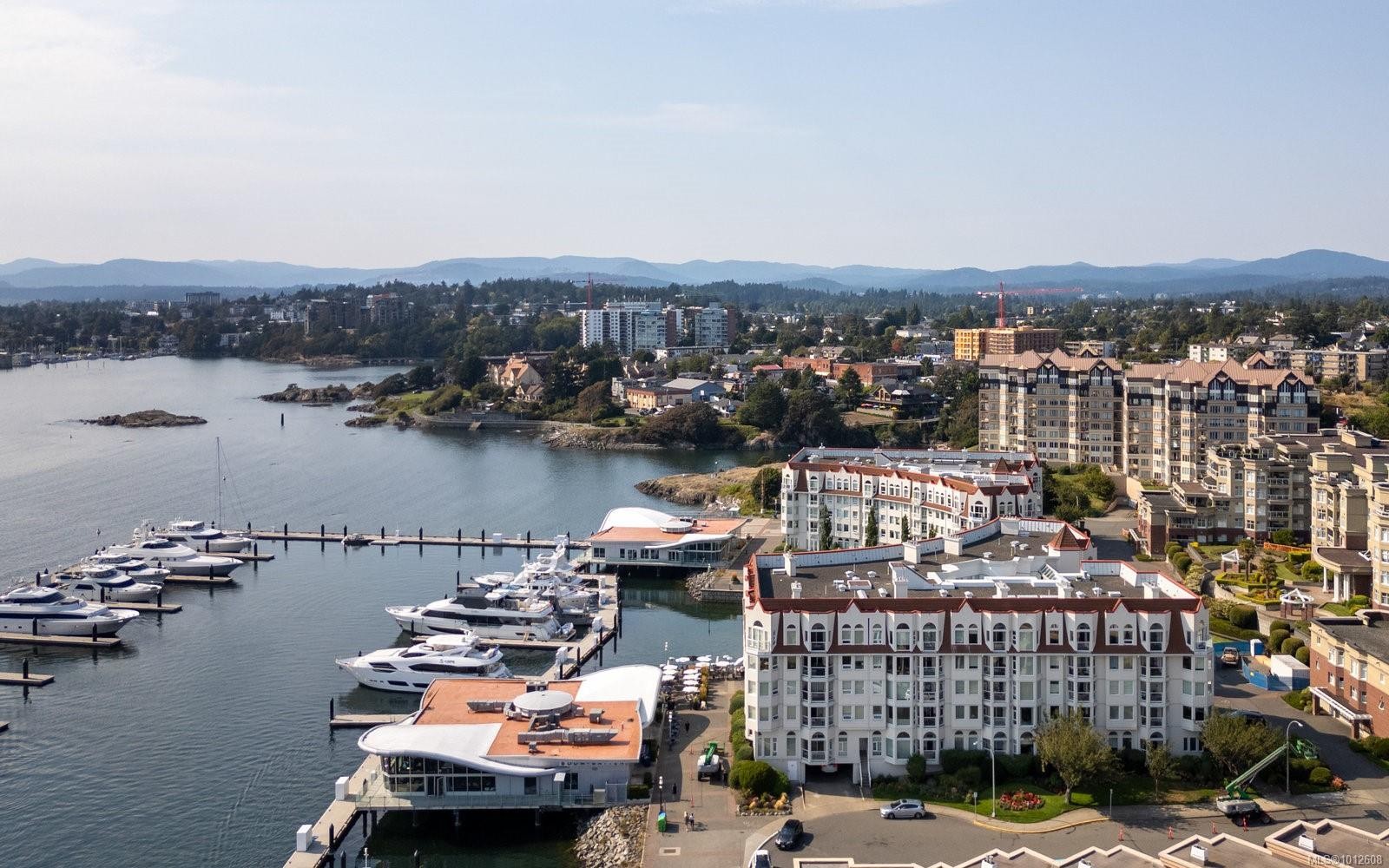 518-10 Paul Kane Pl, Victoria, BC - Outdoor With Body Of Water With View