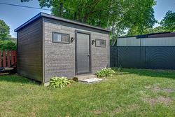 Shed -