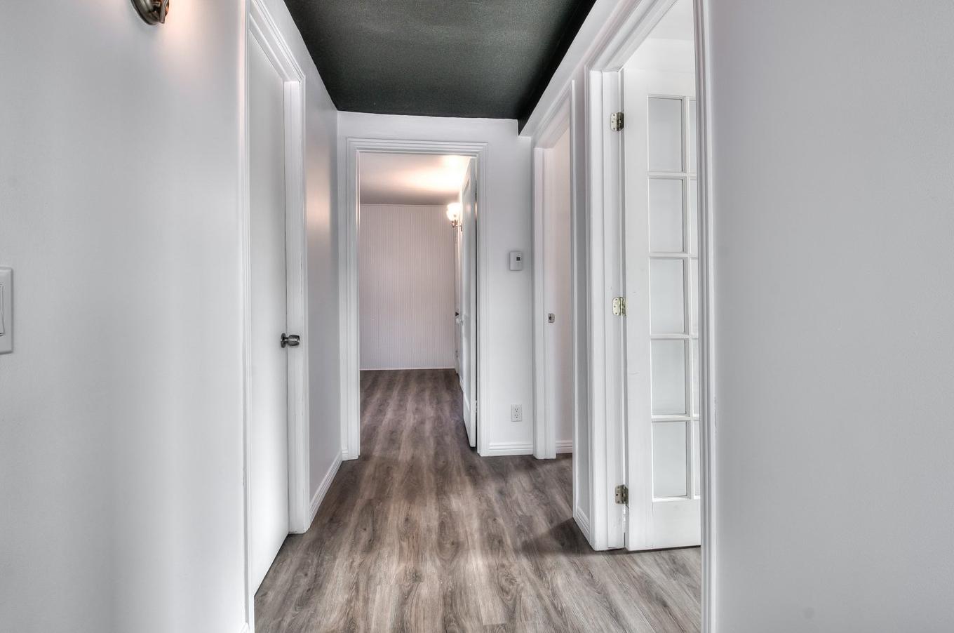 Passageway - 128 Rue Mackenzie-King, Saint-Jean-Sur-Richelieu, QC - Indoor Photo Showing Other Room