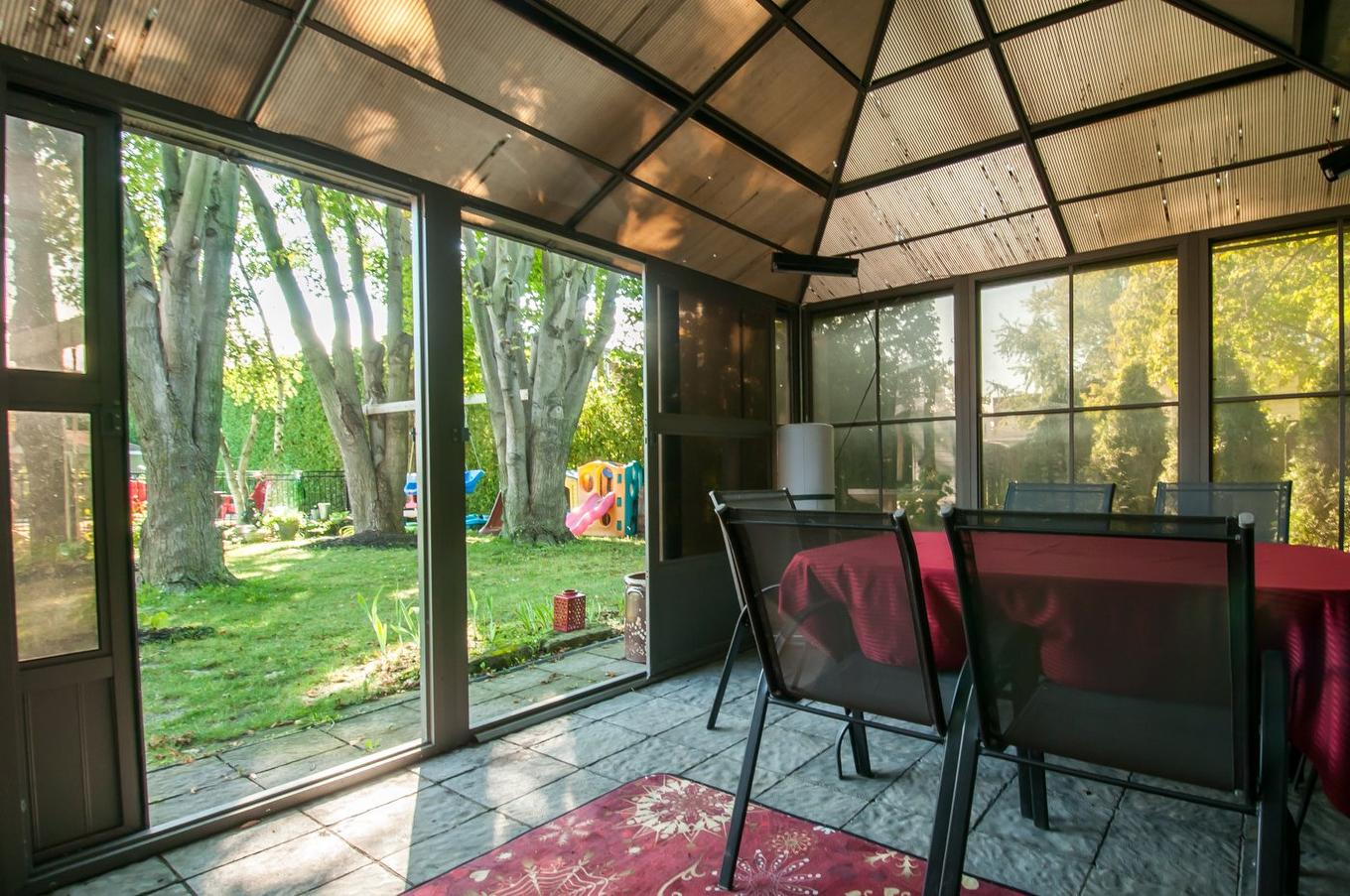 Veranda - 128 Rue Mackenzie-King, Saint-Jean-Sur-Richelieu, QC - Indoor Photo Showing Other Room