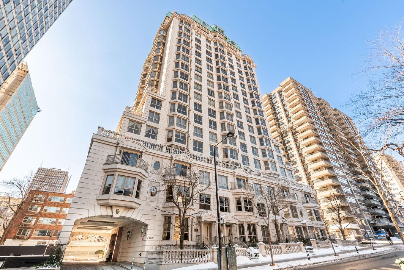 Façade - 15-A-3430 Rue Peel, Montréal (Ville-Marie), QC - Outdoor With Facade