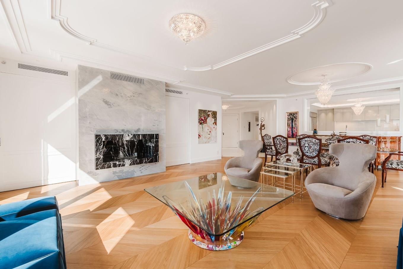 Salon - 15-A-3430 Rue Peel, Montréal (Ville-Marie), QC - Indoor Photo Showing Living Room With Fireplace