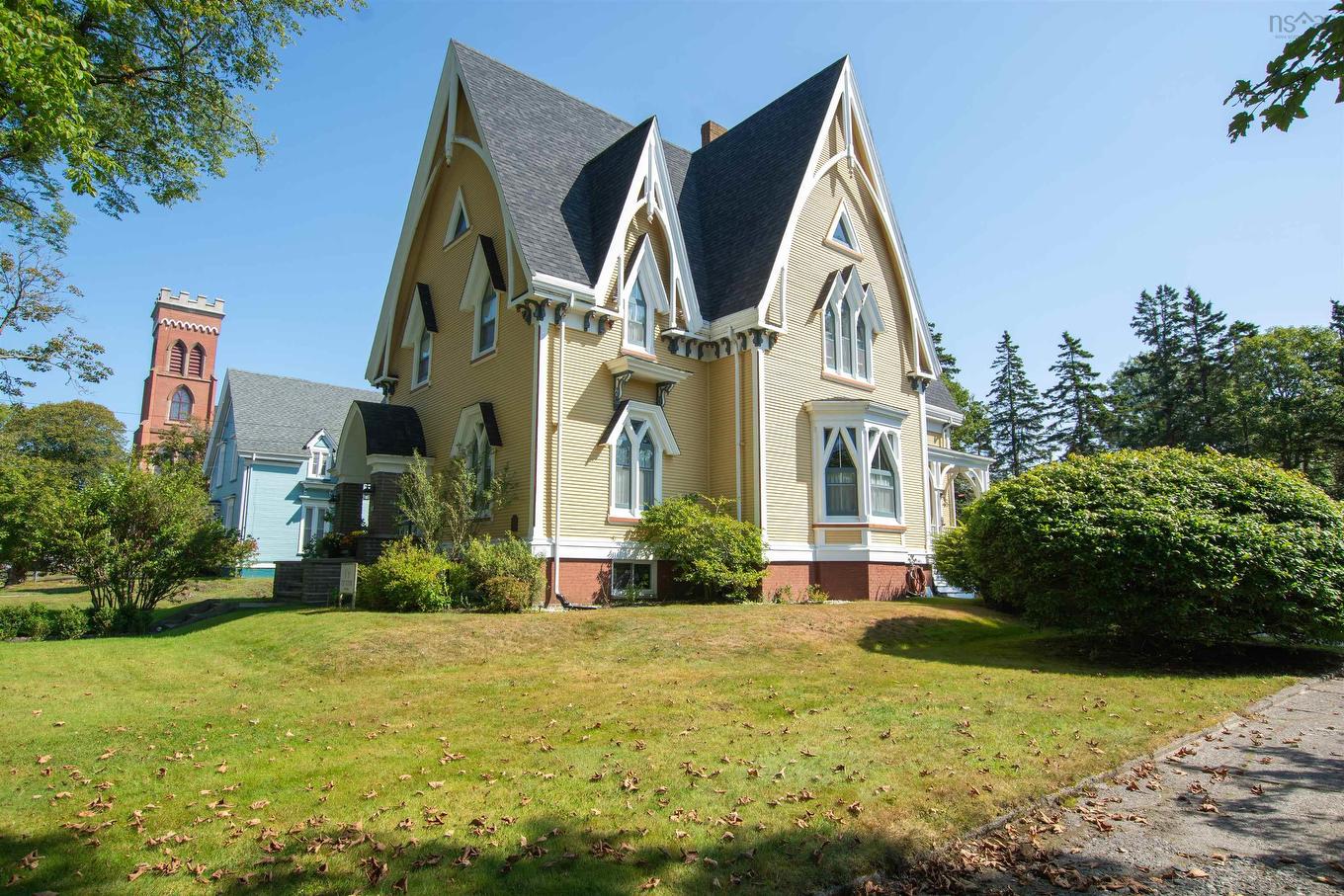 57 William Street, Yarmouth, NS