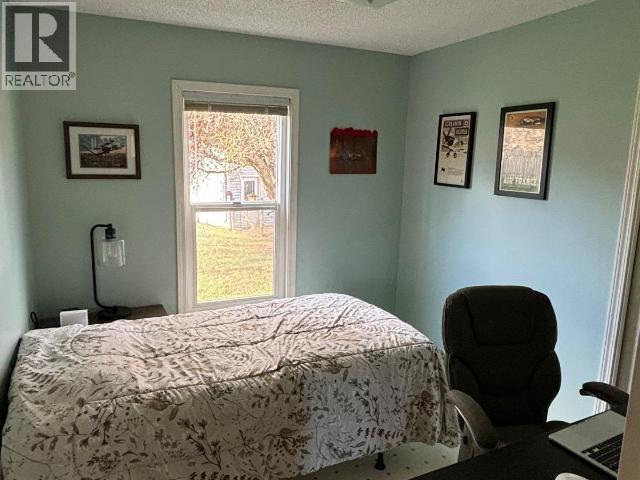 4573 Sanderson Road, Texada Island, BC - Indoor Photo Showing Bedroom
