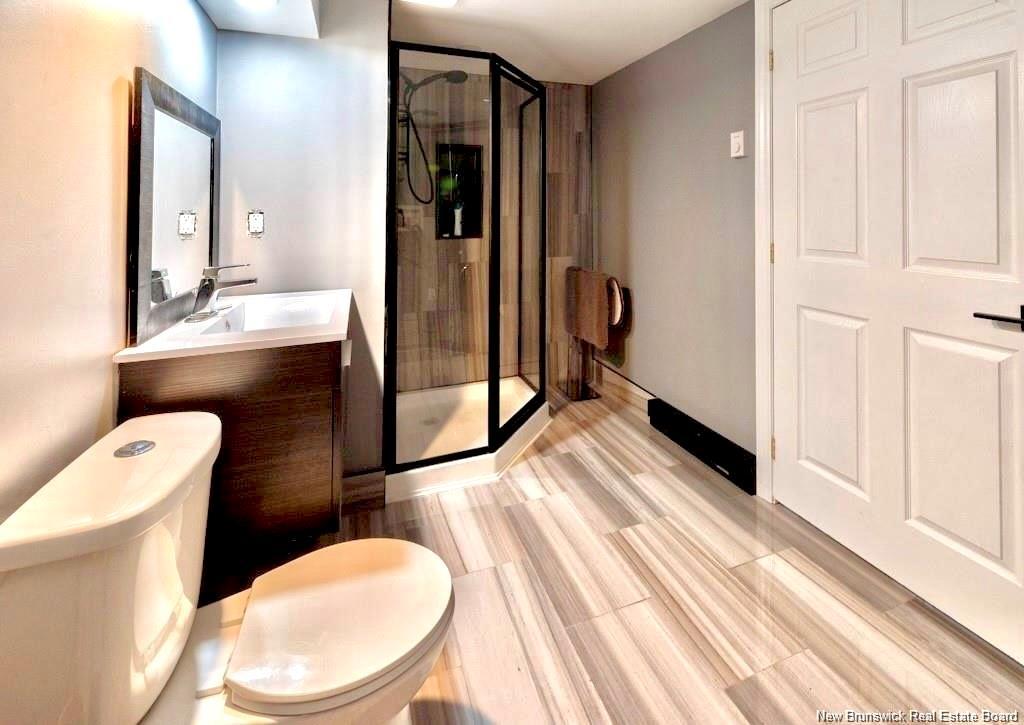 64 Athlone Ave, Moncton, NB