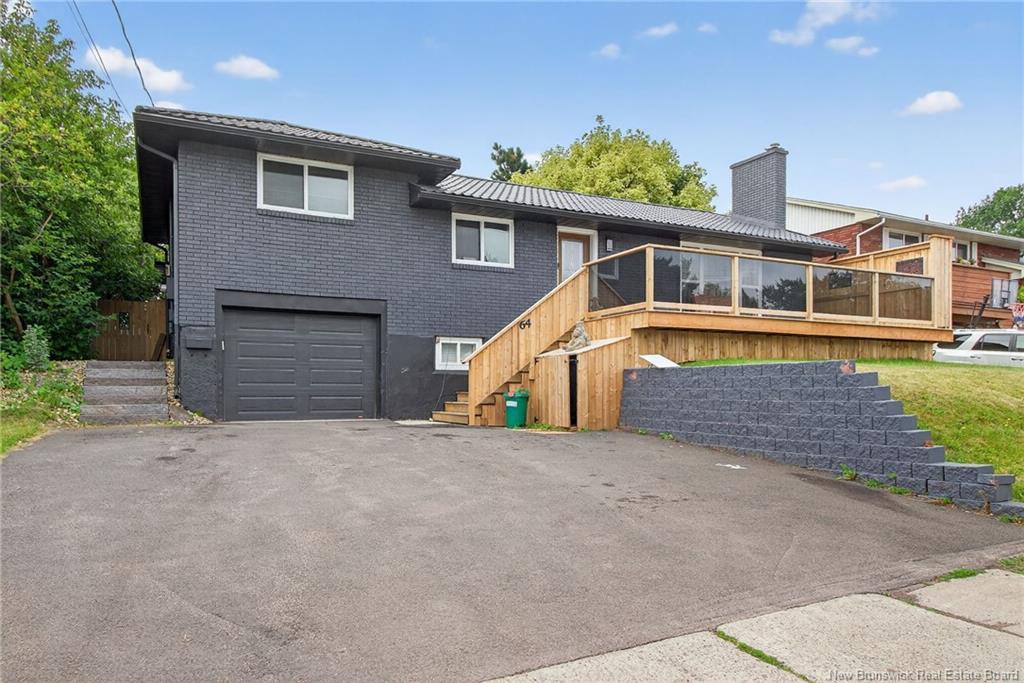 64 Athlone Ave, Moncton, NB