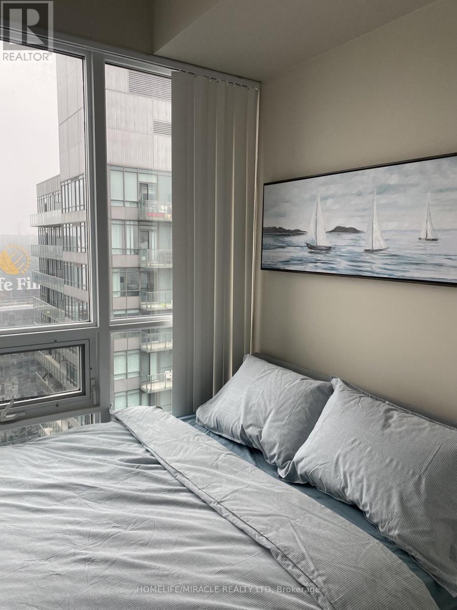 4901 - 65 Bremner Boulevard, Toronto, ON - Indoor Photo Showing Bedroom