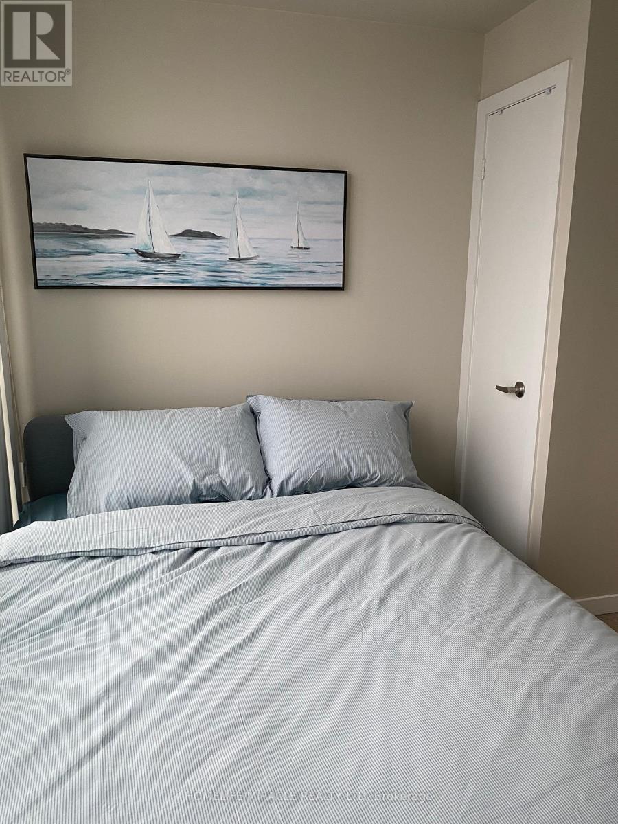 4901 - 65 Bremner Boulevard, Toronto, ON - Indoor Photo Showing Bedroom