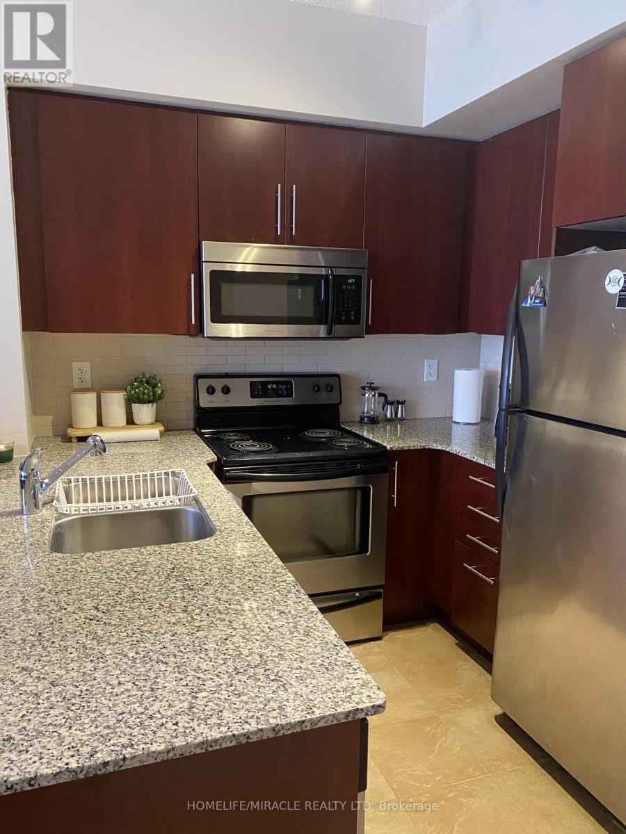 4901 - 65 Bremner Boulevard, Toronto, ON - Indoor Photo Showing Kitchen With Double Sink With Upgraded Kitchen