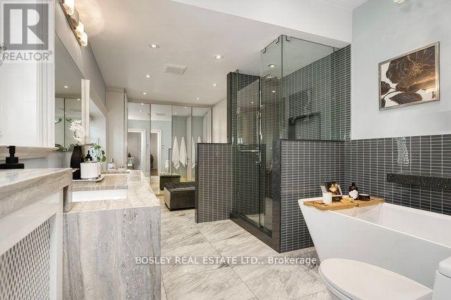 40 Castle Frank Crescent, Toronto, ON - Indoor