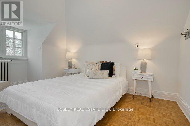 40 Castle Frank Crescent, Toronto, ON - Indoor Photo Showing Bedroom