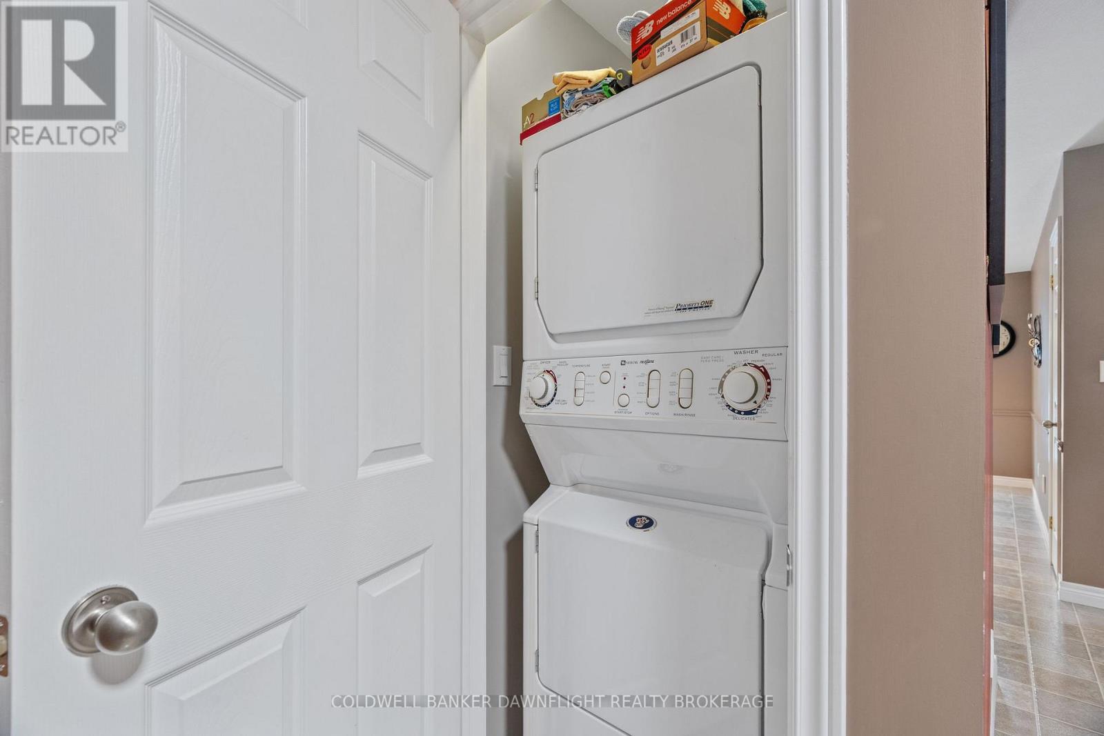 6 Shadow Lane, South Huron (Exeter), ON - Indoor Photo Showing Laundry Room