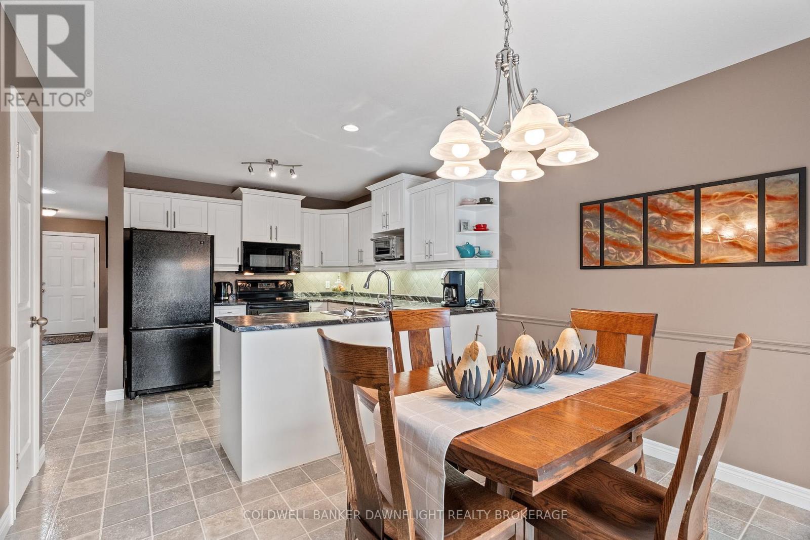 6 Shadow Lane, South Huron (Exeter), ON - Indoor Photo Showing Dining Room