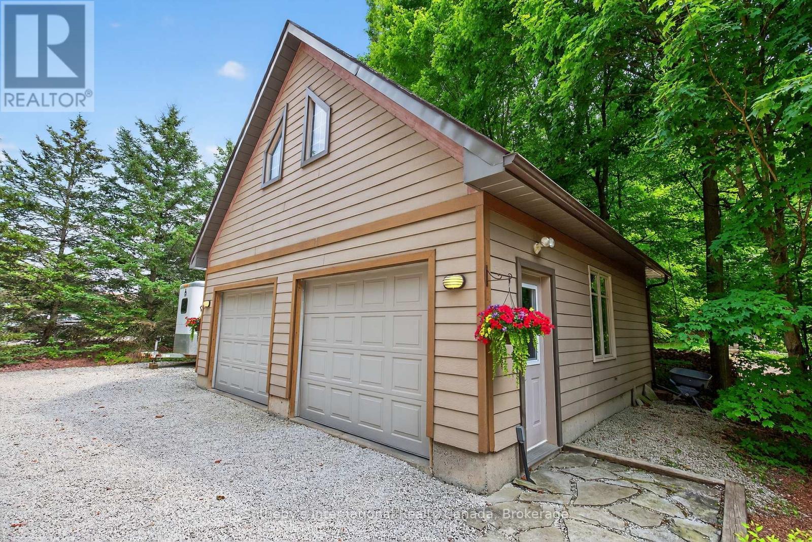 28 Big Tree Circle, Mulmur, ON - Outdoor