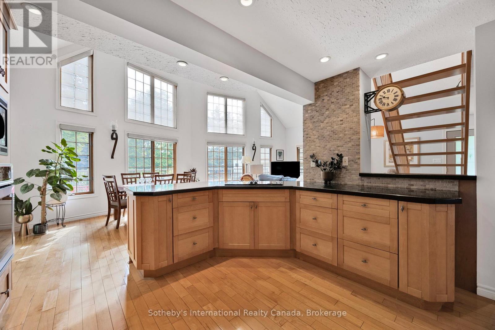 28 Big Tree Circle, Mulmur, ON - Indoor