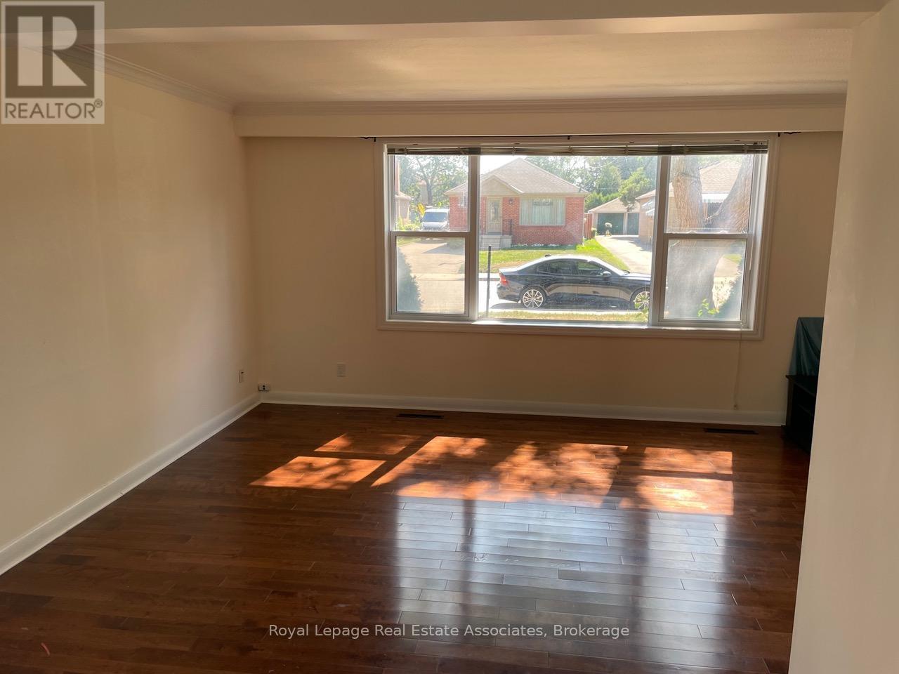 43 Broadview Avenue, Mississauga, ON - Indoor Photo Showing Other Room