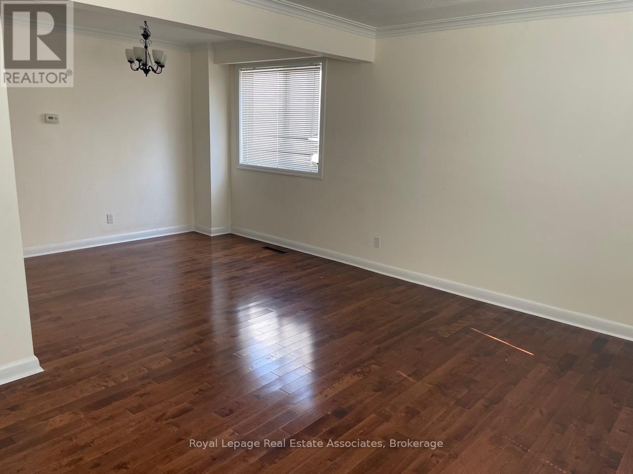 43 Broadview Avenue, Mississauga, ON - Indoor Photo Showing Other Room