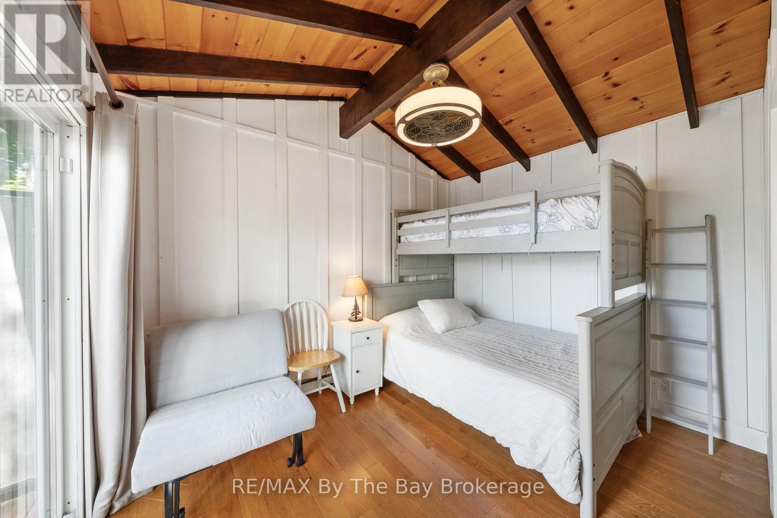 18588 Georgian Bay Shore, Georgian Bay (Gibson), ON - Indoor Photo Showing Bedroom