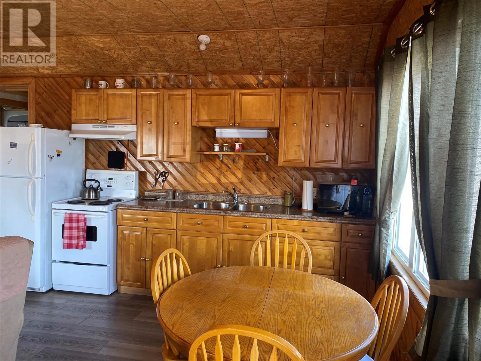 11 Little Port Harmon Road, Stephenville, NL - Indoor