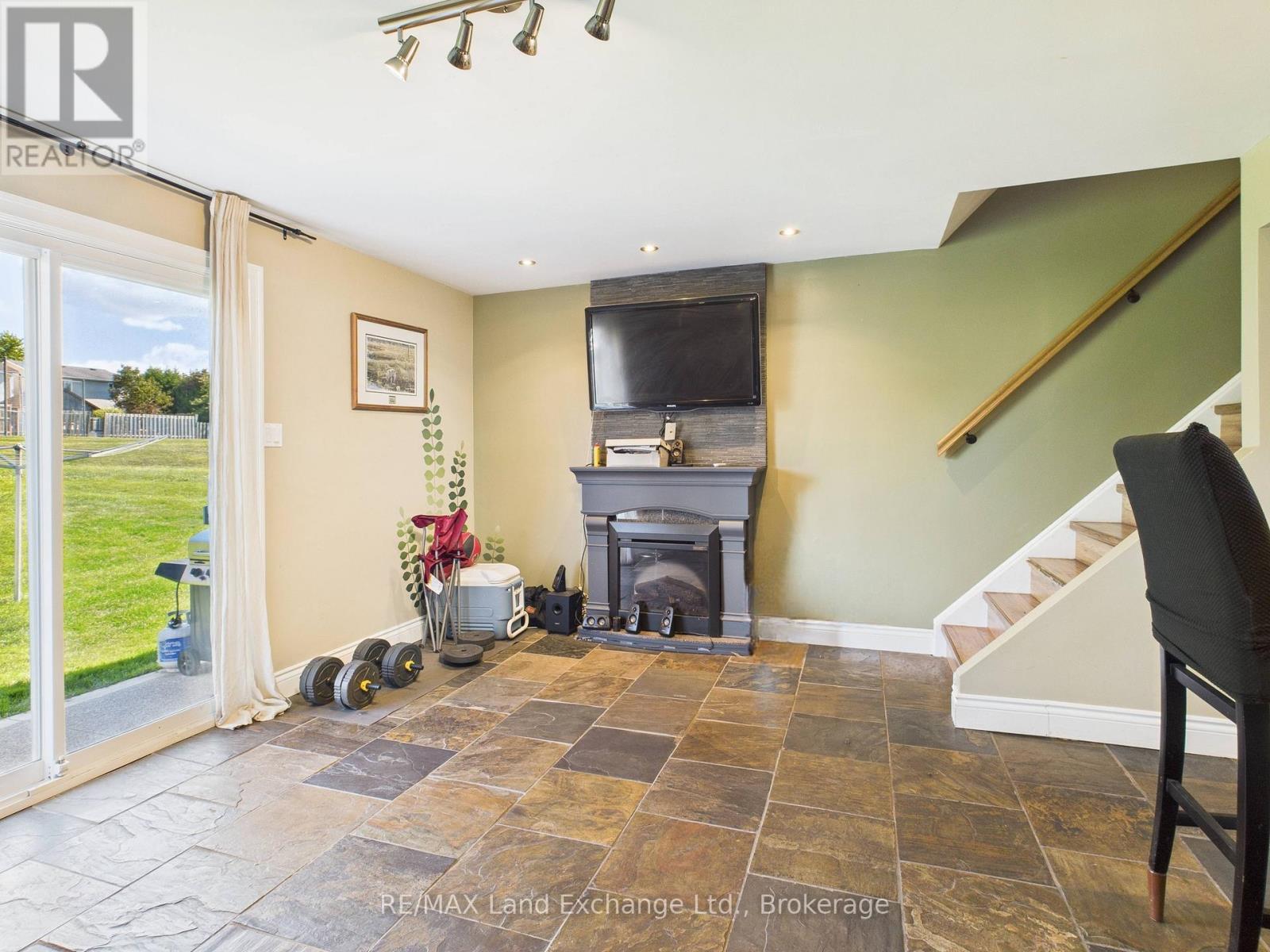 27 - 850 Walsh Street, Kincardine, ON - Indoor With Fireplace