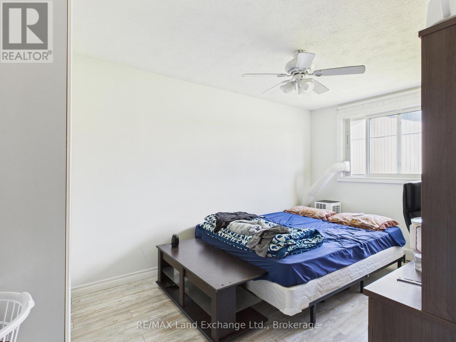 27 - 850 Walsh Street, Kincardine, ON - Indoor Photo Showing Bedroom