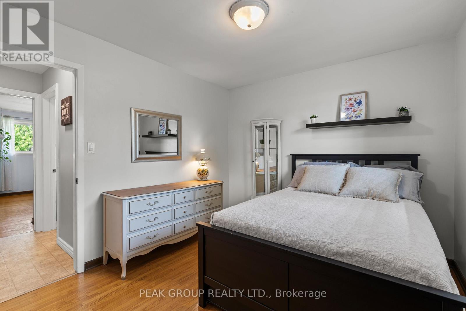 Main floor bedroom - 47 David Street, Welland (Lincoln/Crowland), ON - Indoor Photo Showing Bedroom