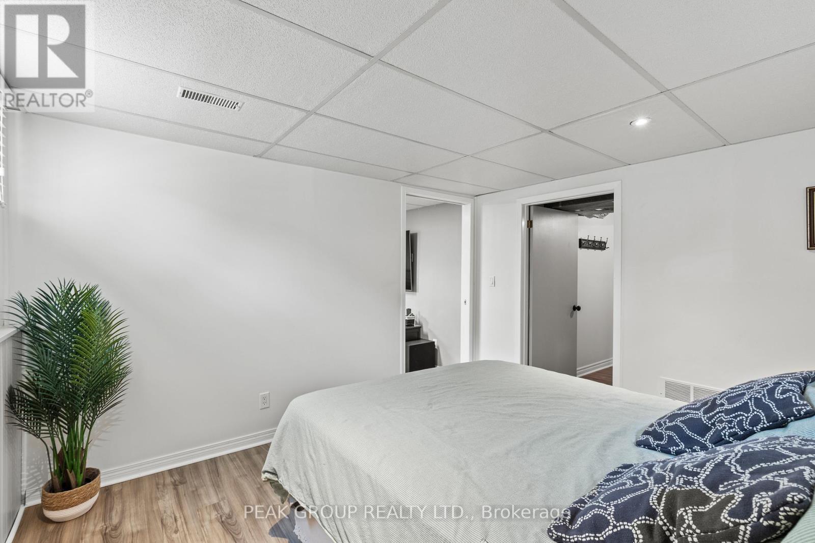 Lower level bedroom - 47 David Street, Welland (Lincoln/Crowland), ON - Indoor Photo Showing Bedroom