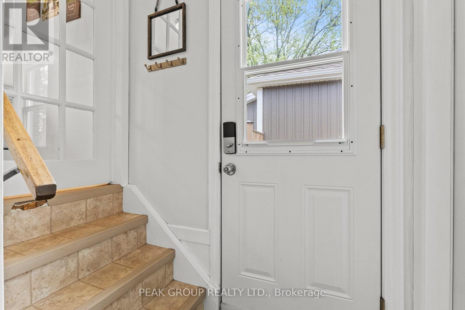 side entrance - 47 David Street, Welland (Lincoln/Crowland), ON - Indoor Photo Showing Other Room