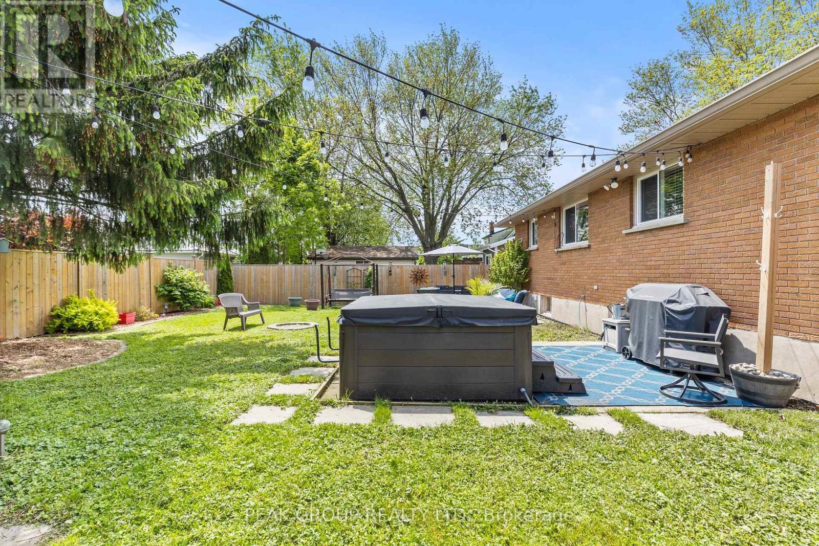 Hottub and string lights for backyard oasis - 47 David Street, Welland (Lincoln/Crowland), ON - Outdoor