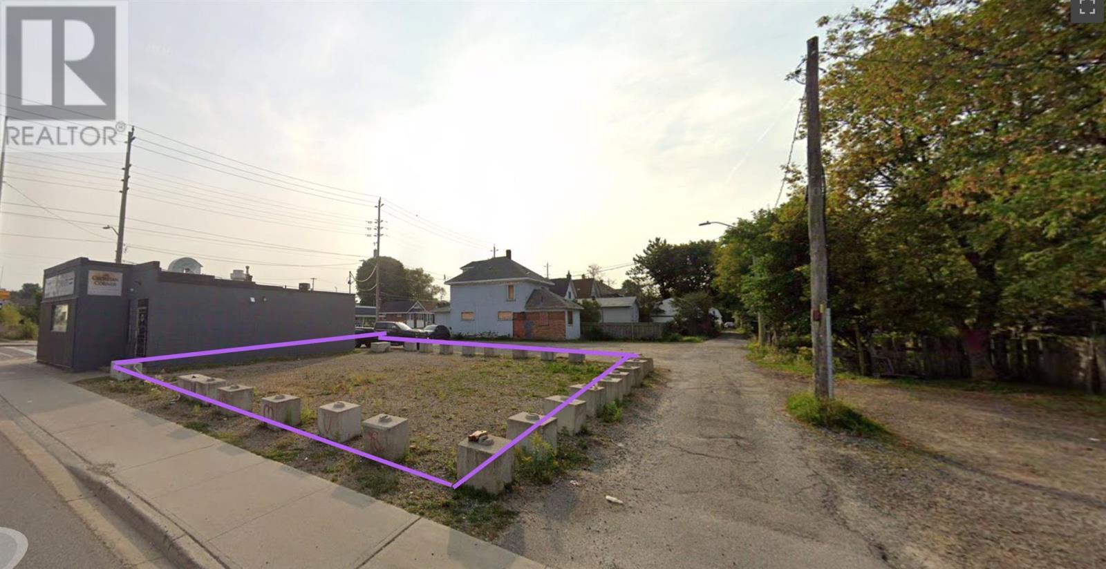 186 Bruce St, Sault Ste. Marie, ON