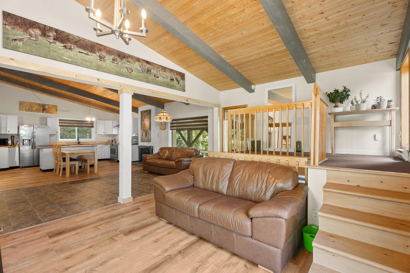 Living room - 1726 Rue Du Skieur, Sainte-Adèle, QC - Indoor