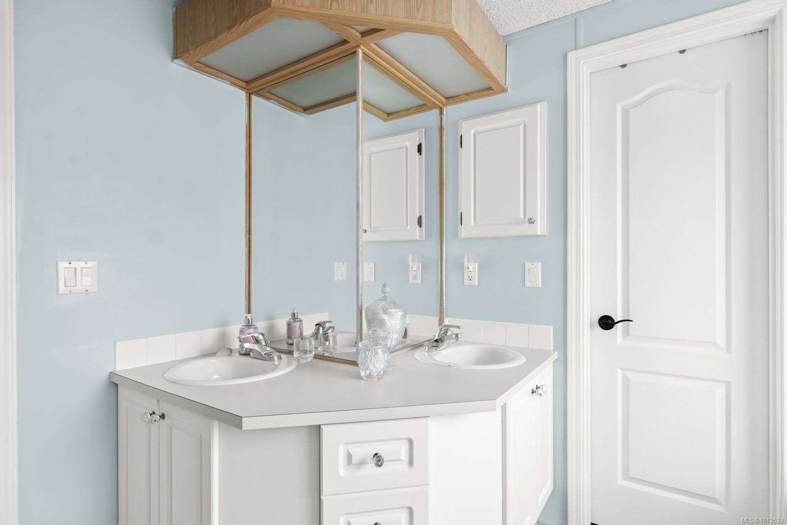 11-7401 Central Saanich Rd, Central Saanich, BC