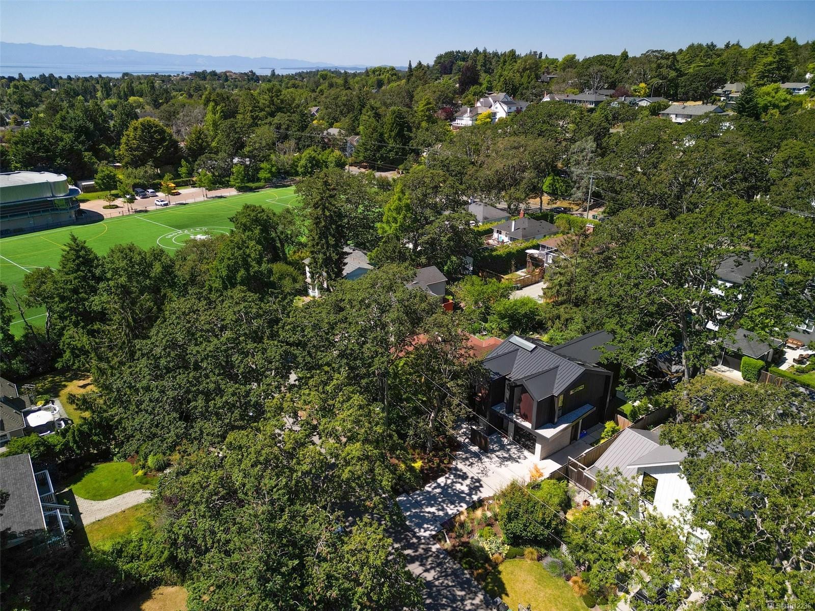 862 Somenos St, Victoria, BC