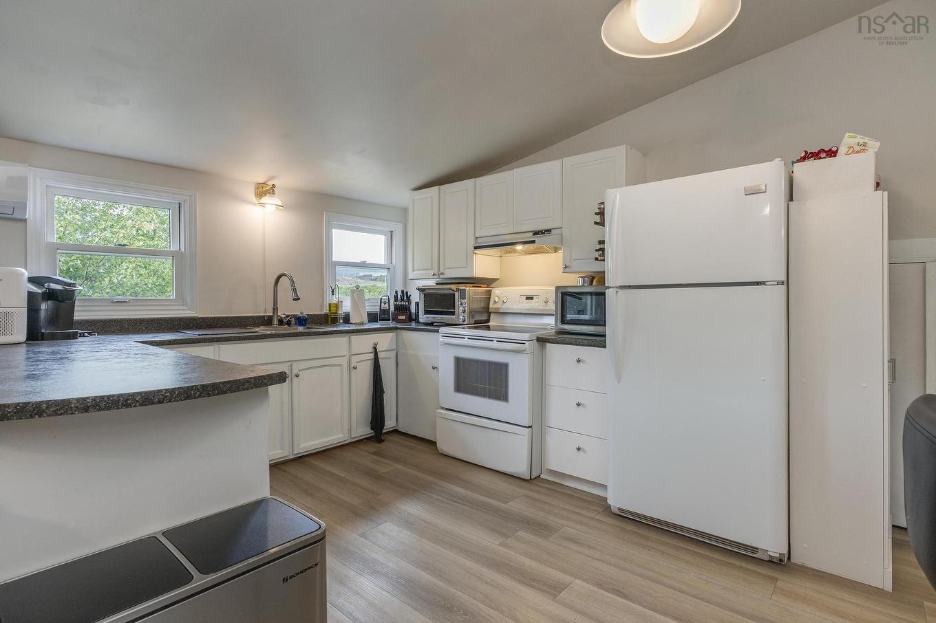 359 Waverley Road, Dartmouth, NS