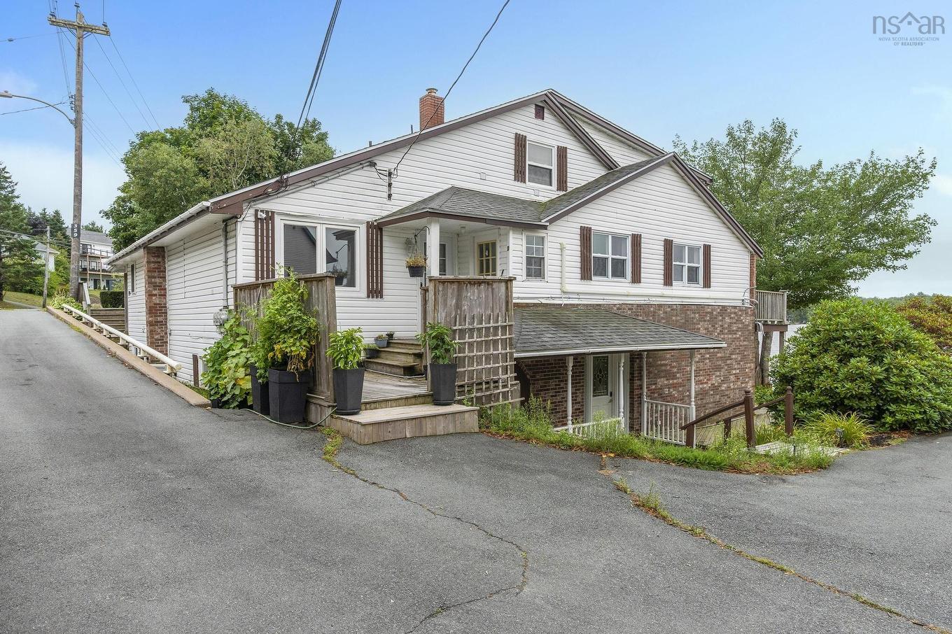 359 Waverley Road, Dartmouth, NS