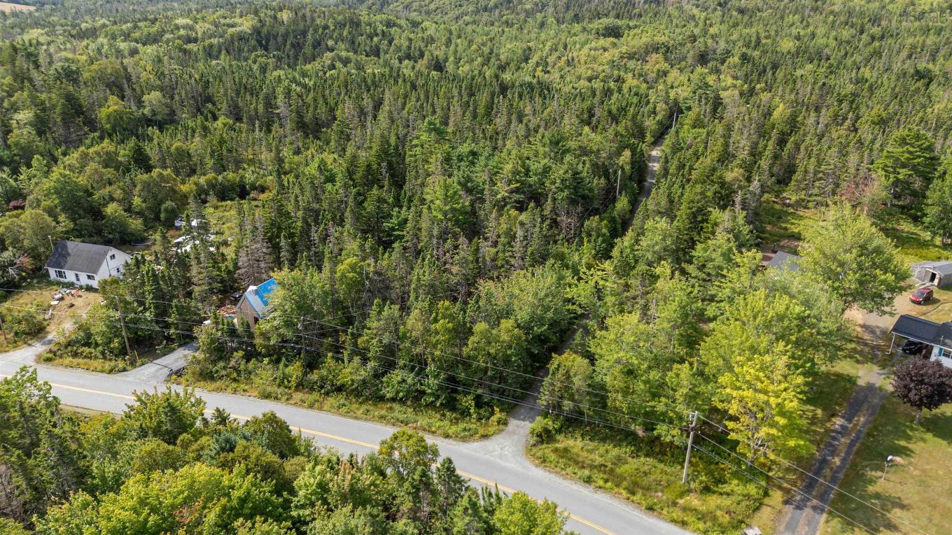 285 Huey Lake Road, Lahave, NS