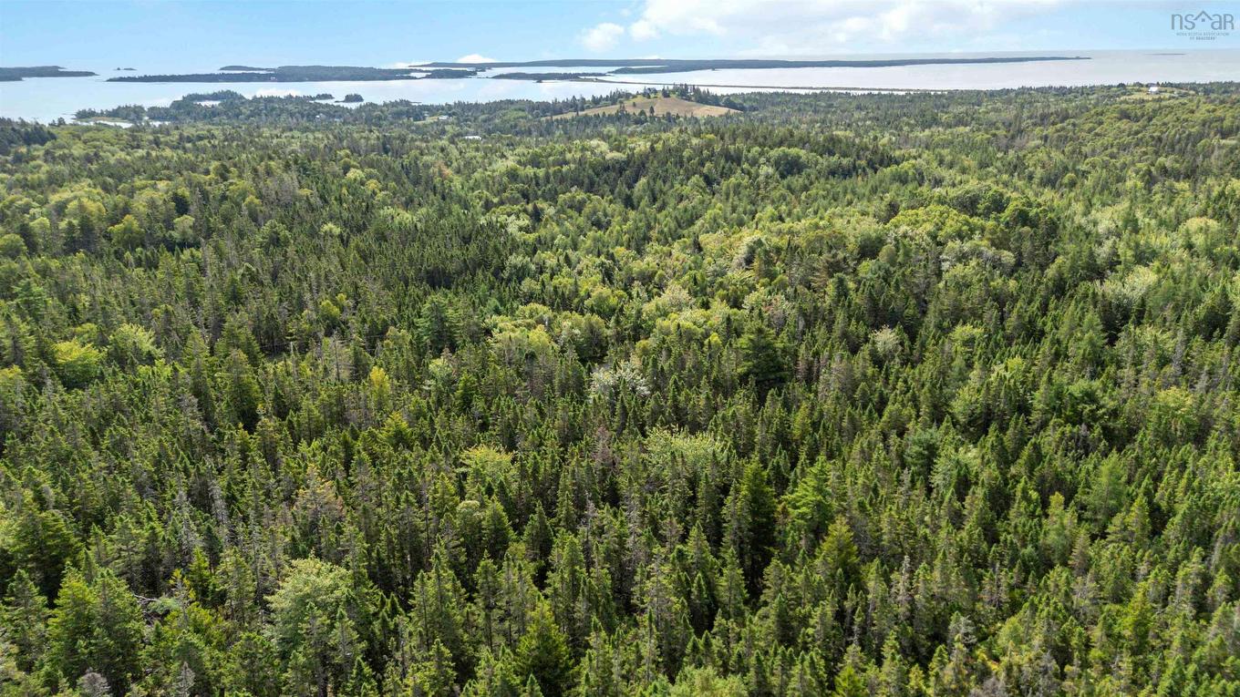 285 Huey Lake Road, Lahave, NS