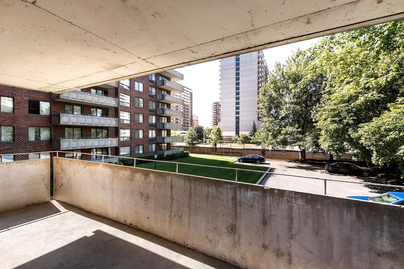 Balcony - 209-5740 Av. Rembrandt, Côte-Saint-Luc, QC - Outdoor