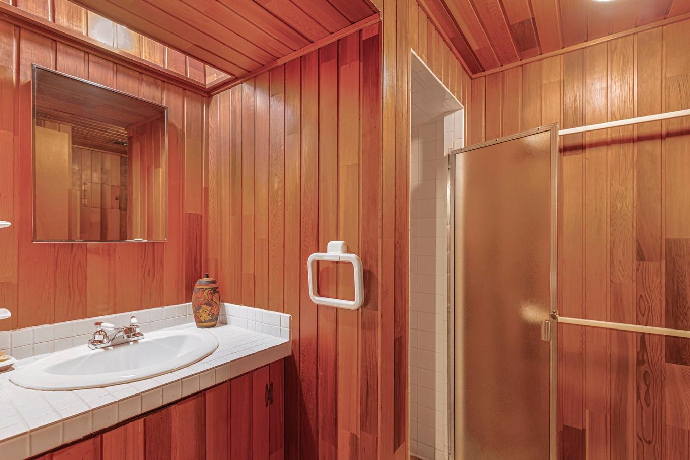 Salle de bains - 4874 Av. Victoria, Montréal (Côte-Des-Neiges/Notre-Dame-De-Grâce), QC - Indoor Photo Showing Bathroom